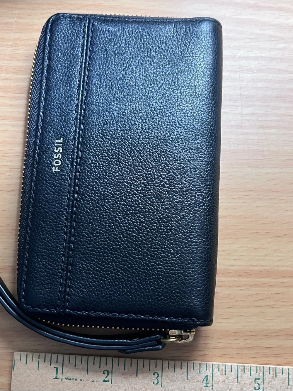 Fossil Black Pebbled Leather Zip Around Wristlet Wallet Gold Hardware